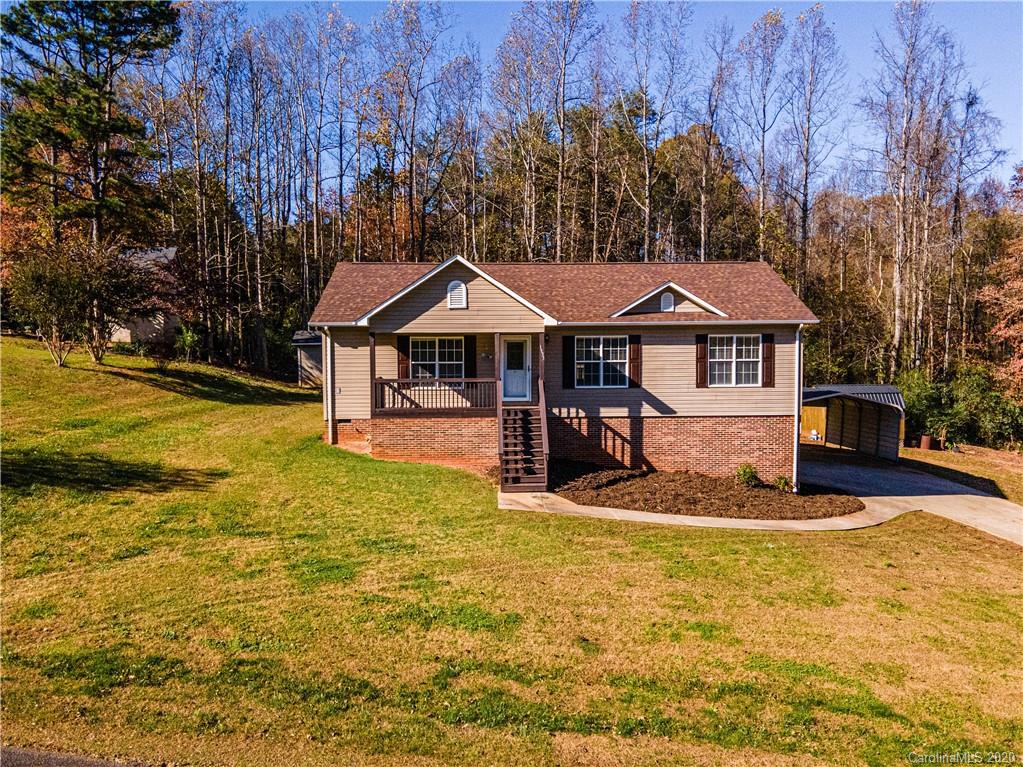 1933 Bakers Glade Lane Hickory NC 28602