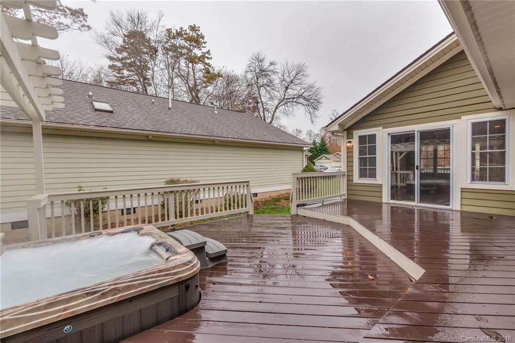 115 Fairway View Drive Etowah NC 28729