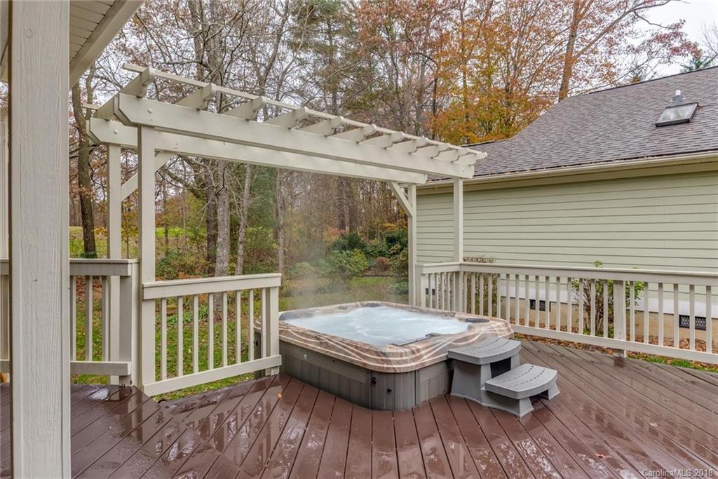 115 Fairway View Drive Etowah NC 28729