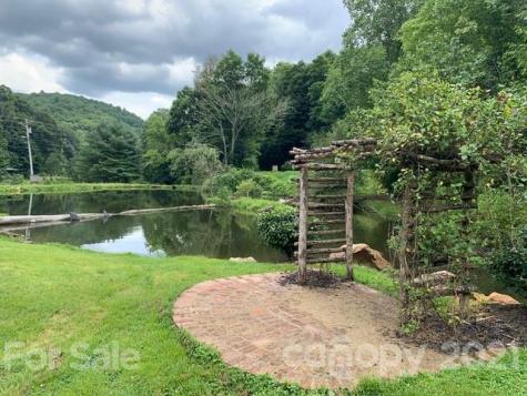 2854 Puncheon Fork Road Mars Hill NC 28754