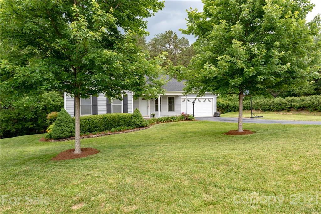3028 26th Street Lane NE Hickory NC 28601