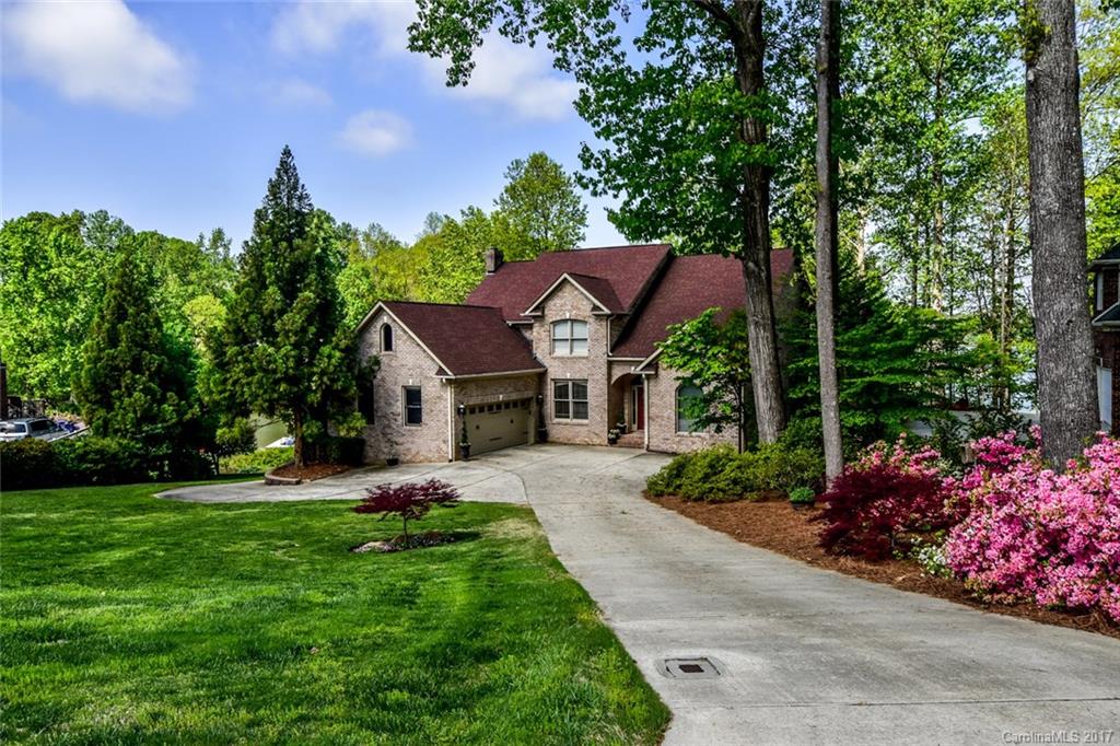 170 W Maranta Road Mooresville NC 28117