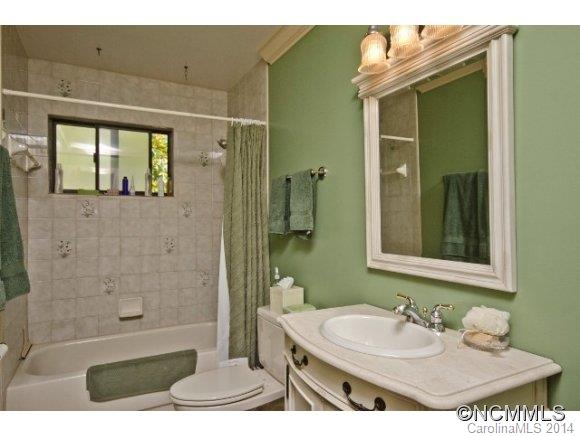 89 Hidden Falls Drive Asheville NC 28804