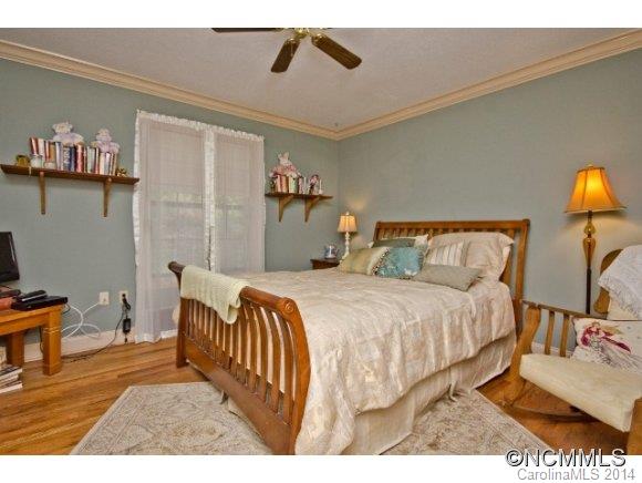 89 Hidden Falls Drive Asheville NC 28804