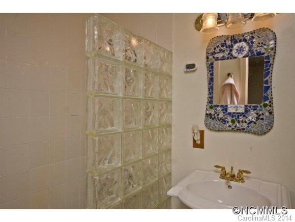 89 Hidden Falls Drive Asheville NC 28804