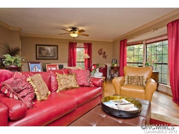 89 Hidden Falls Drive Asheville NC 28804