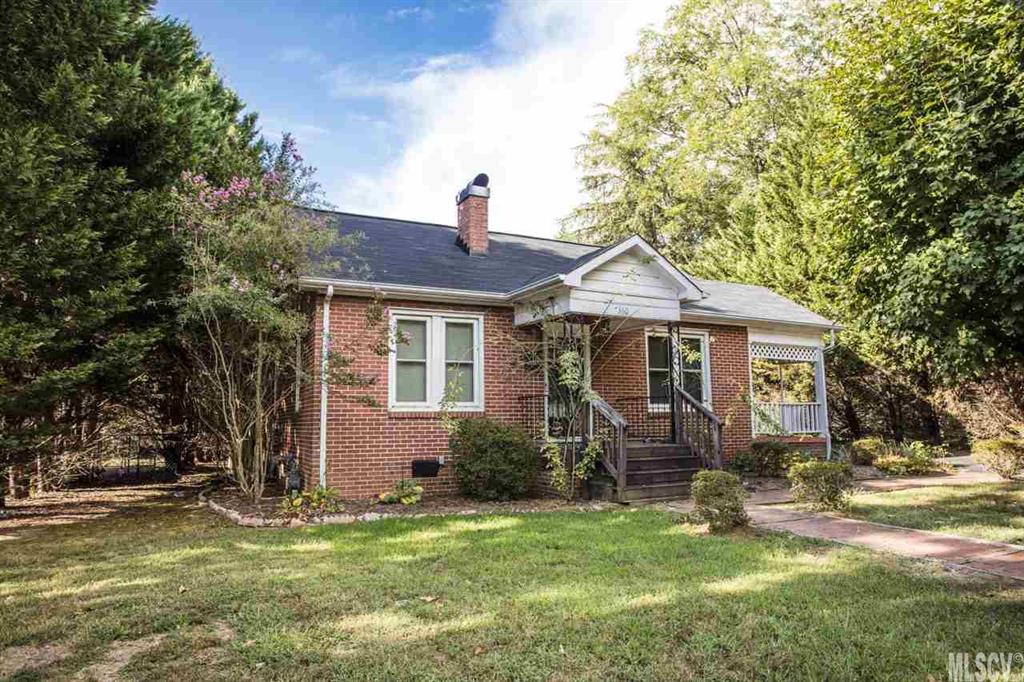 360 20th Avenue NE Hickory NC 28601