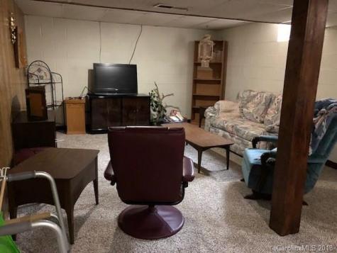 91 Duncan Street Spruce Pine NC 28777