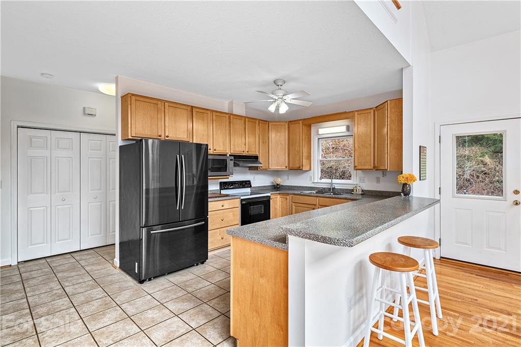 206 Blue Ridge Vista Asheville NC 28805