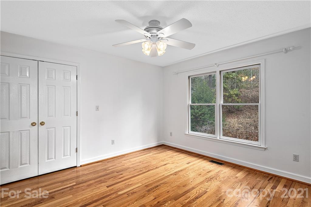 206 Blue Ridge Vista Asheville NC 28805