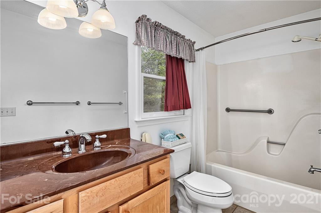 206 Blue Ridge Vista Asheville NC 28805
