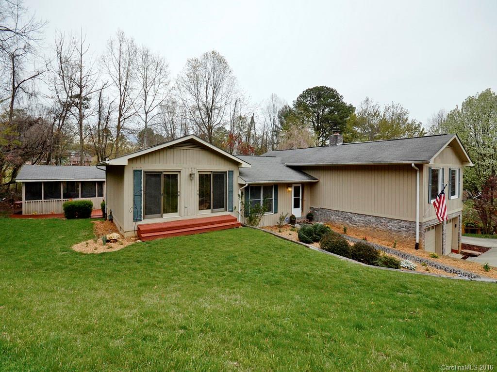 51 Wake Robin Way Asheville NC 28805