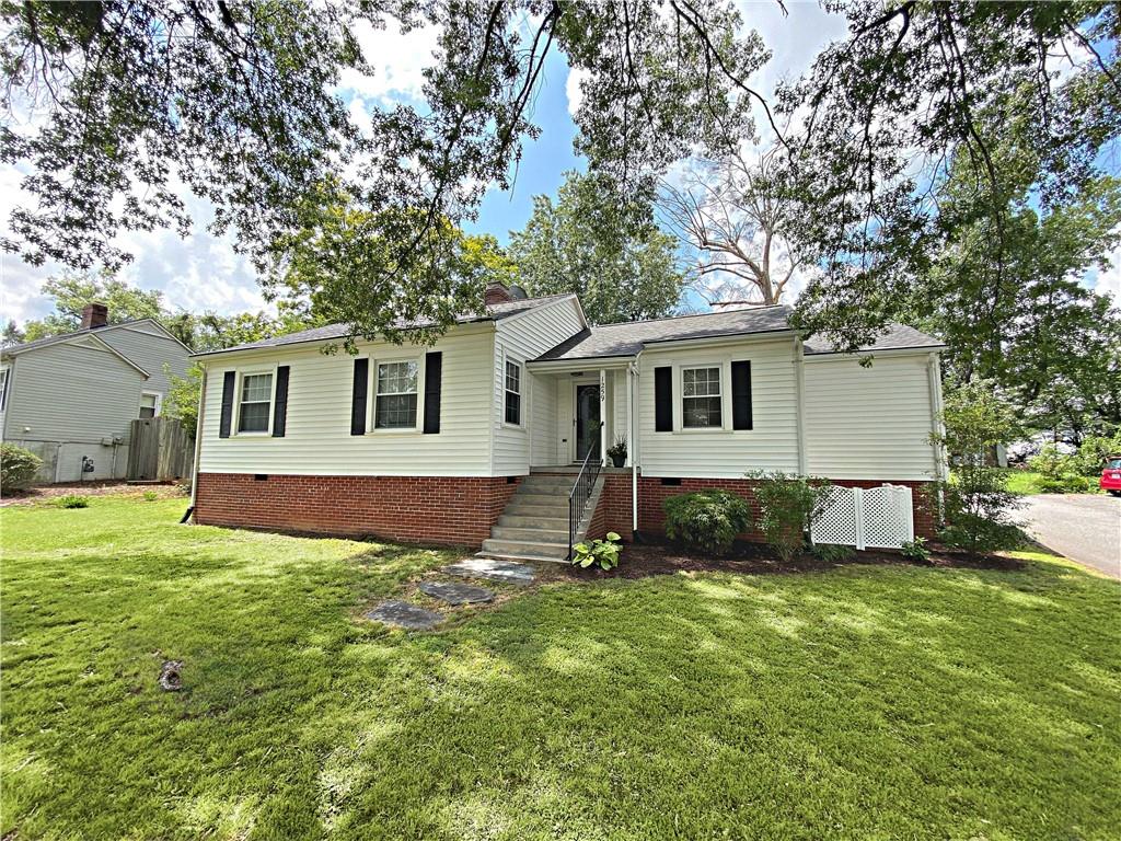 1259 11th Street NW Hickory NC 28601