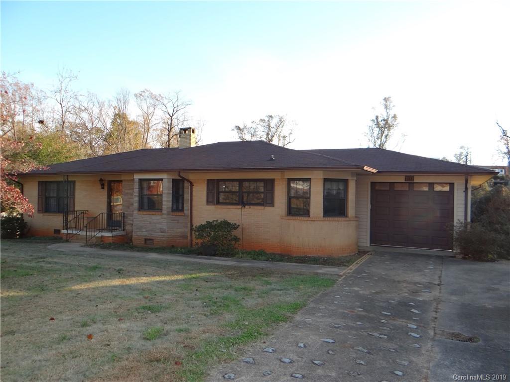 2122 9th Avenue Ne Hickory NC 28601