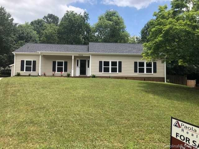 7402 Pirates Cove Court Charlotte NC 28227