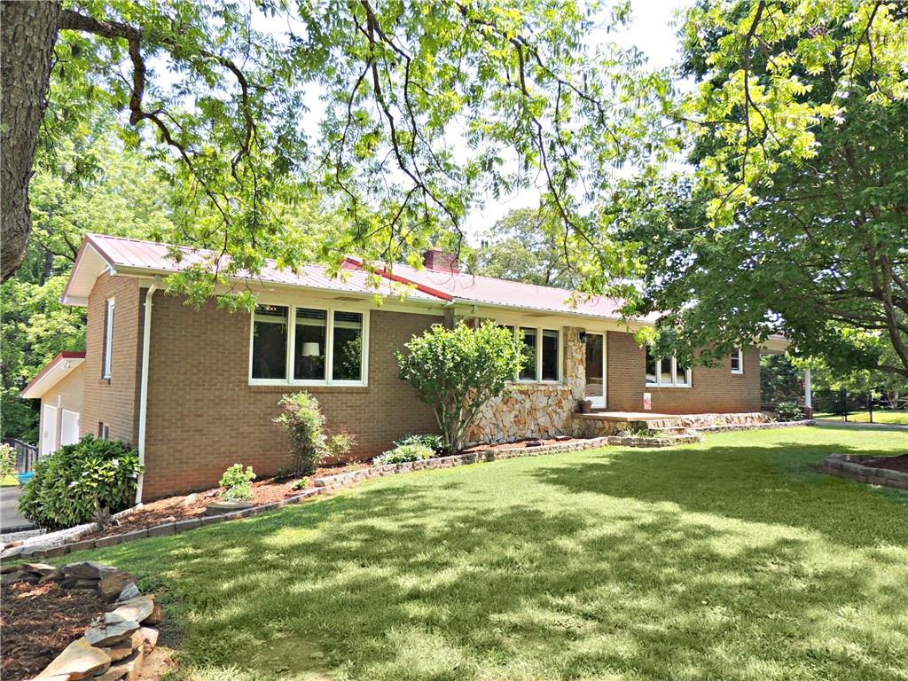 3708 Plateau Road Newton NC 28658