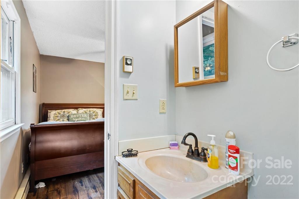 1 Beechwood Knoll Road Weaverville NC 28787