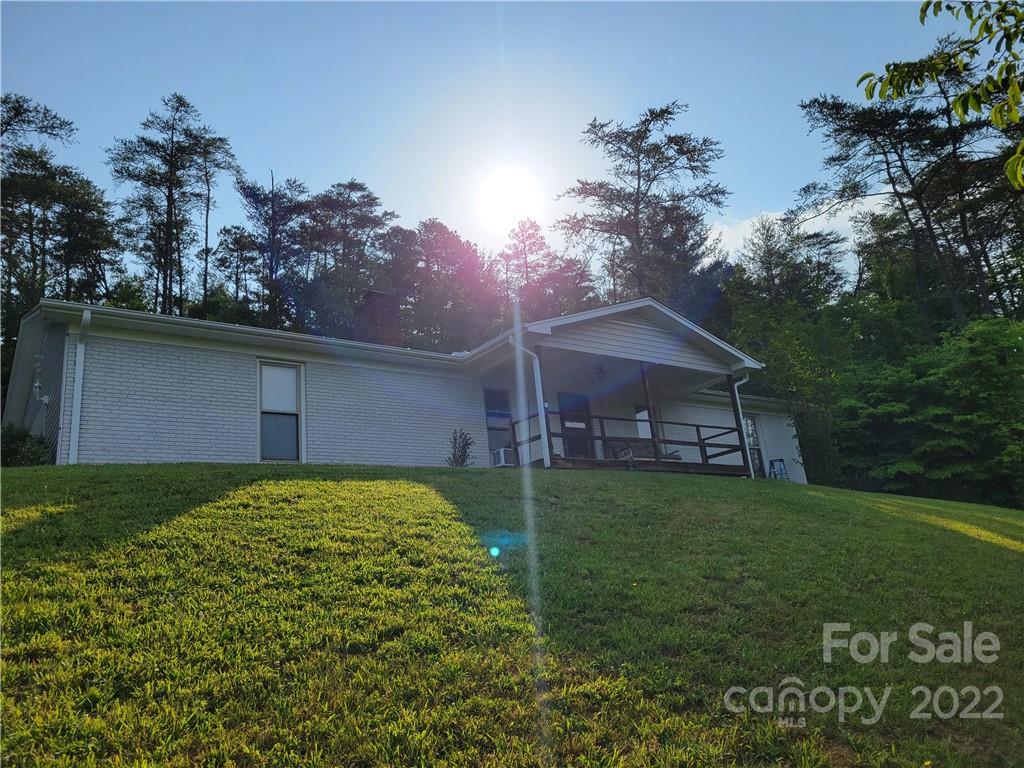 1 Beechwood Knoll Road Weaverville NC 28787