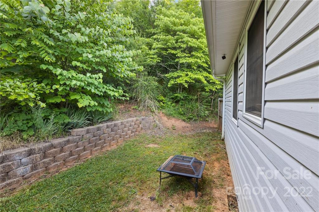 1 Beechwood Knoll Road Weaverville NC 28787