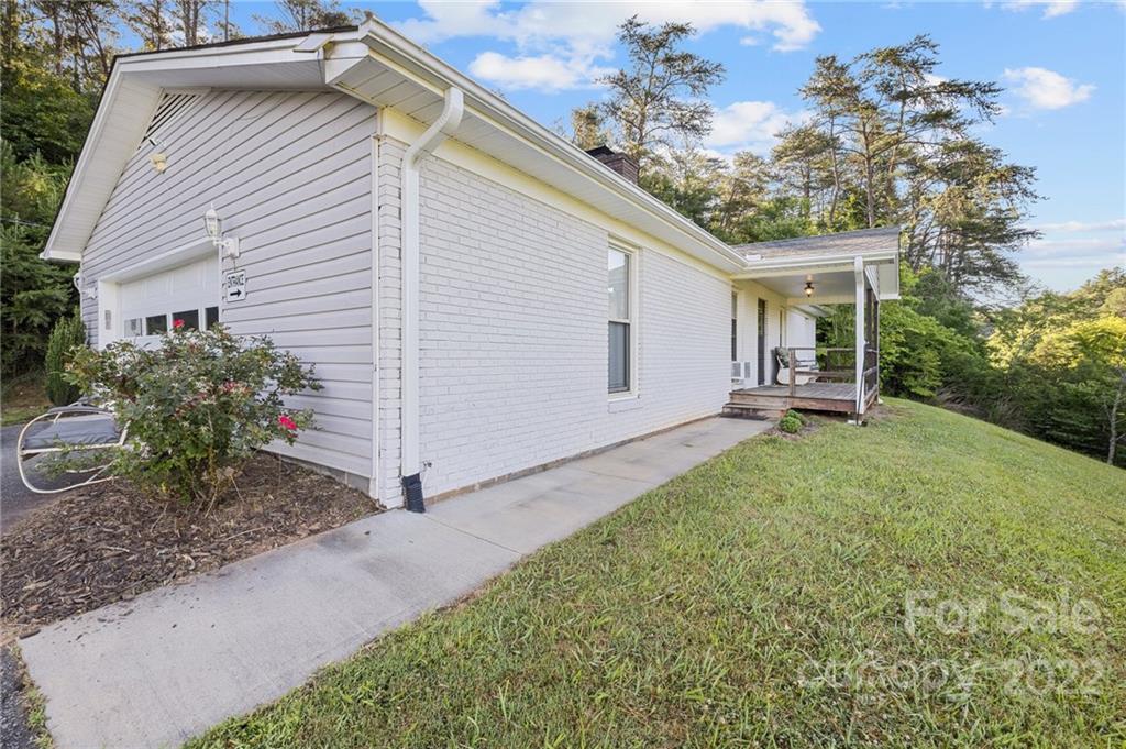 1 Beechwood Knoll Road Weaverville NC 28787