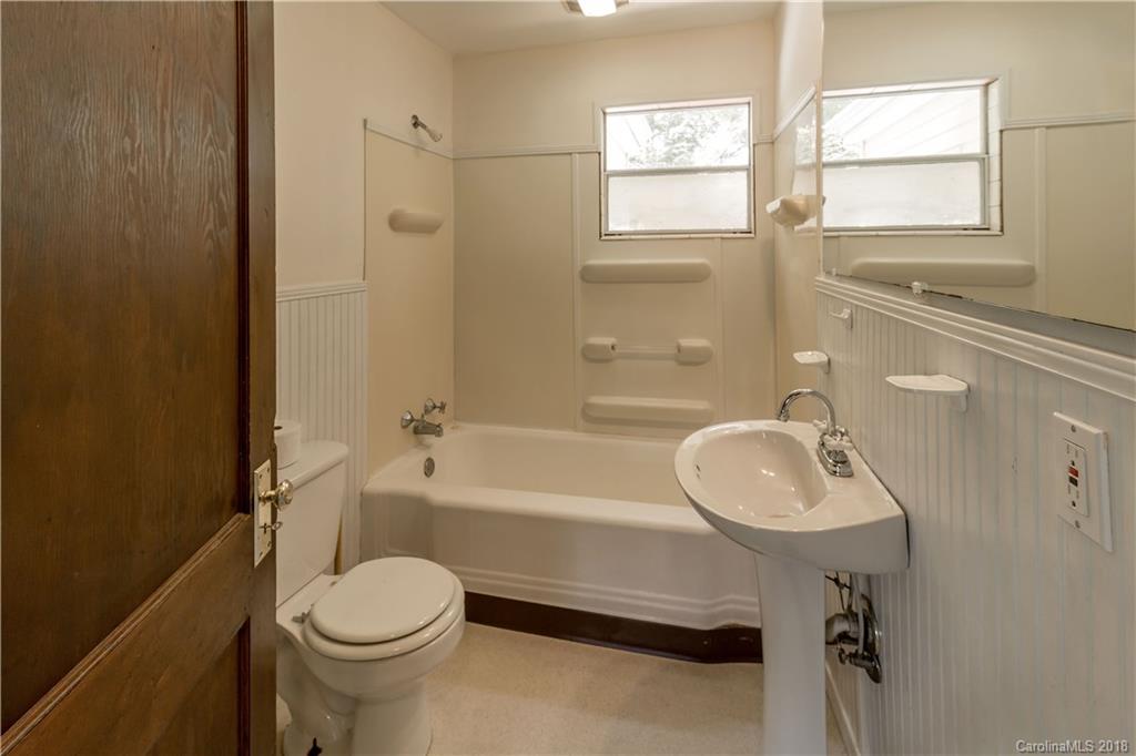 196 Glendale Avenue Asheville NC 28803
