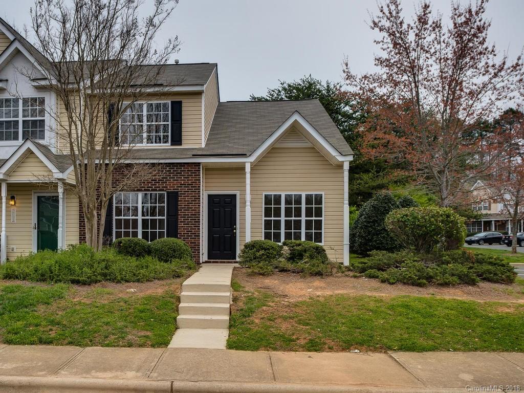 7700 Petrea Lane Charlotte NC 28227