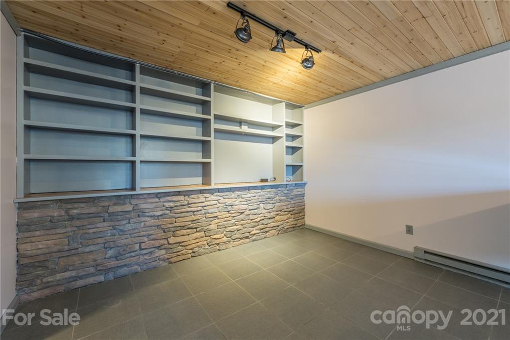 91 Deep Woods Road Weaverville NC 28787