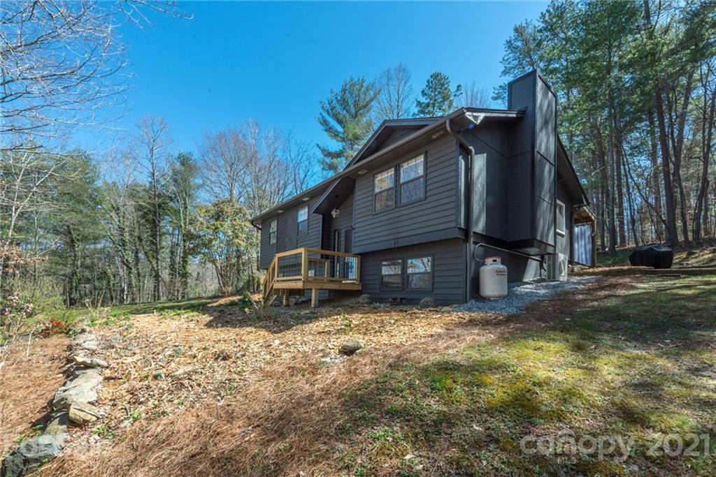 91 Deep Woods Road Weaverville NC 28787