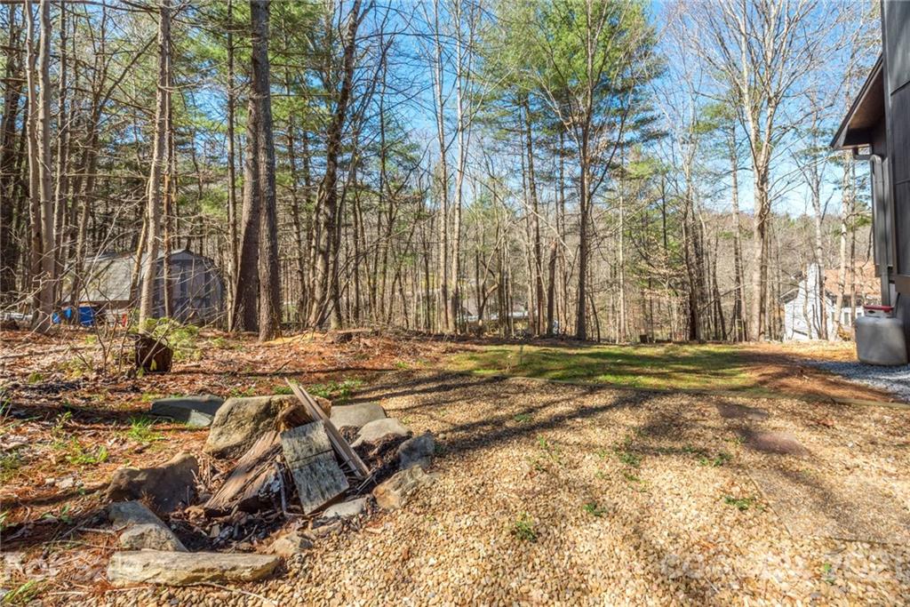 91 Deep Woods Road Weaverville NC 28787