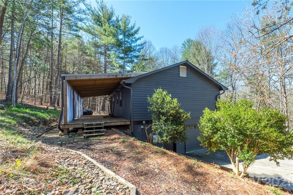 91 Deep Woods Road Weaverville NC 28787