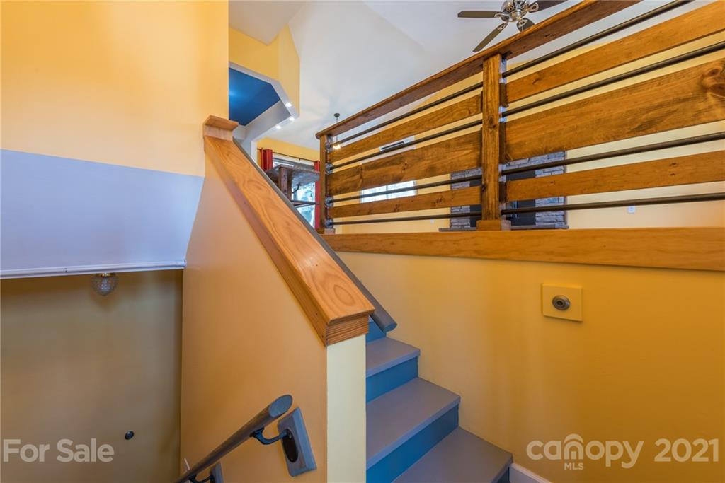 91 Deep Woods Road Weaverville NC 28787