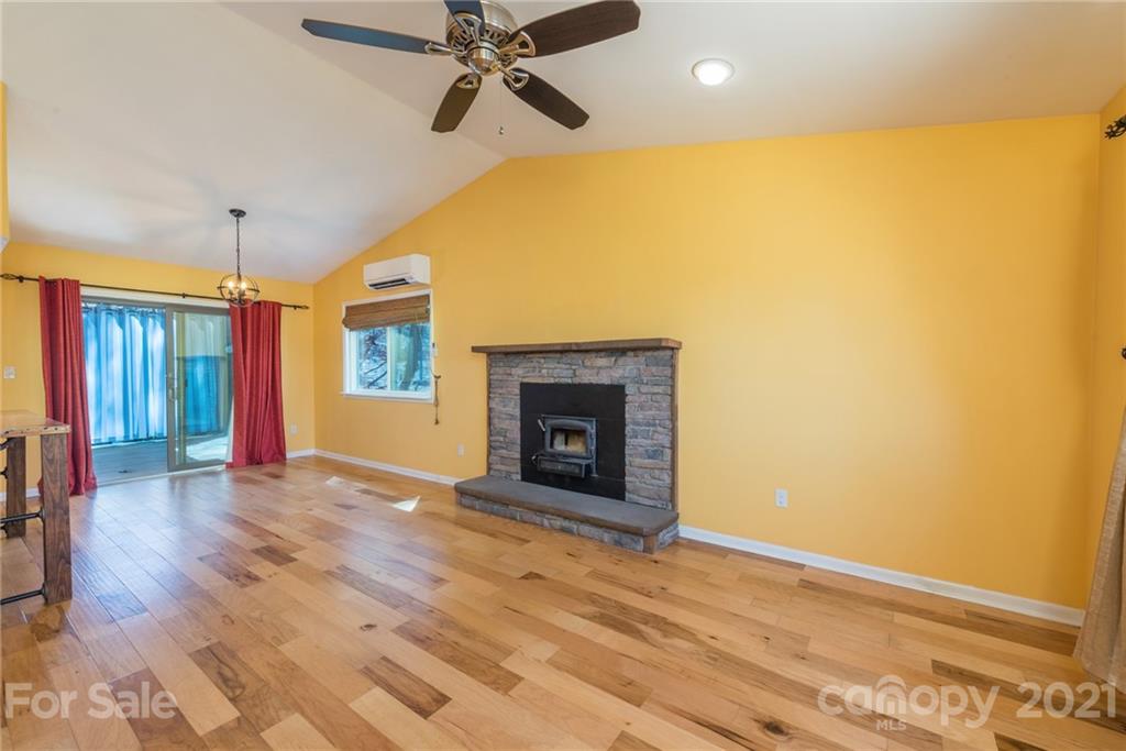 91 Deep Woods Road Weaverville NC 28787