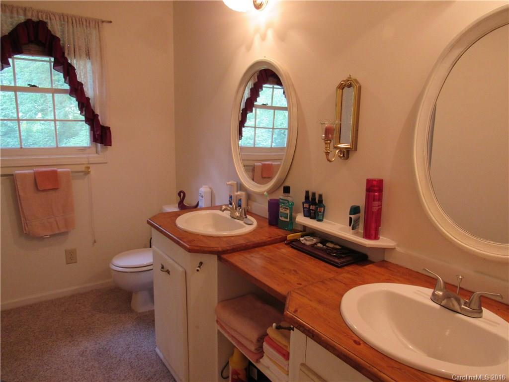 182 Driftwood Lane Mills River NC 28759
