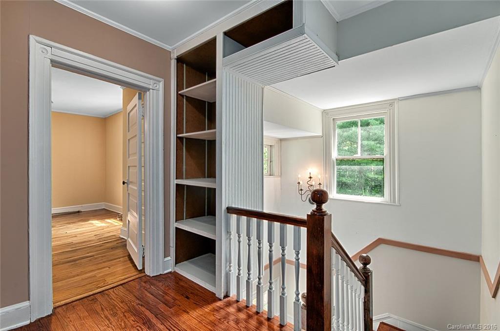 5 Howland Road Asheville NC 28804