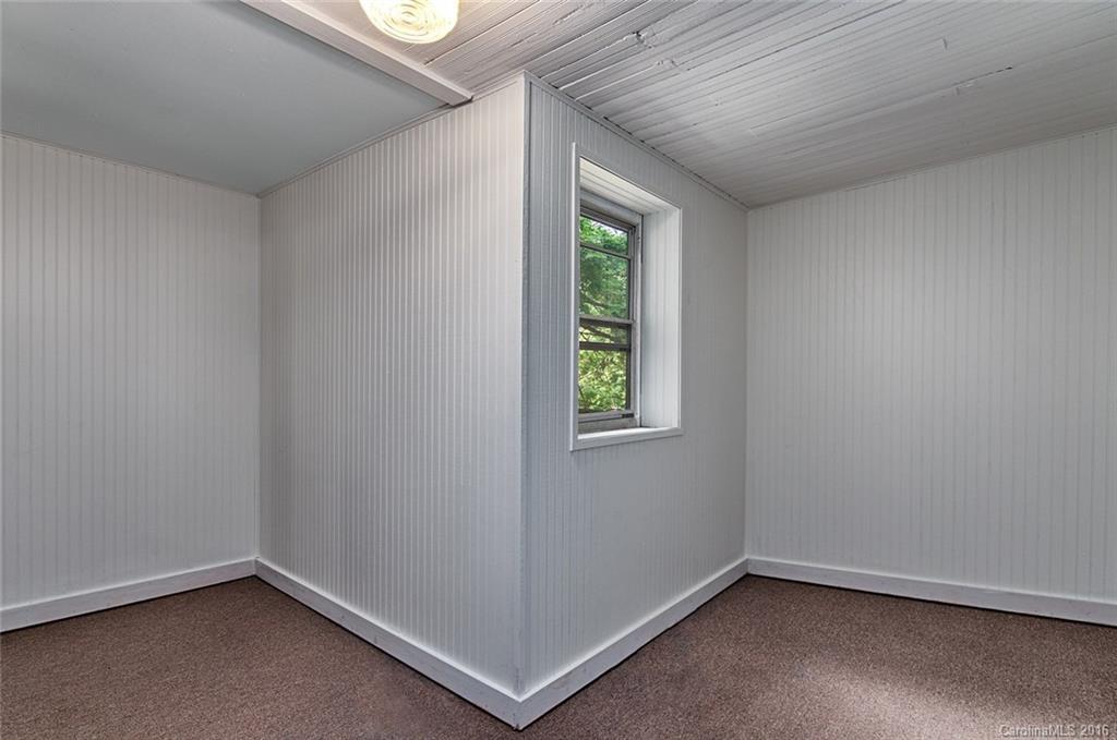 5 Howland Road Asheville NC 28804