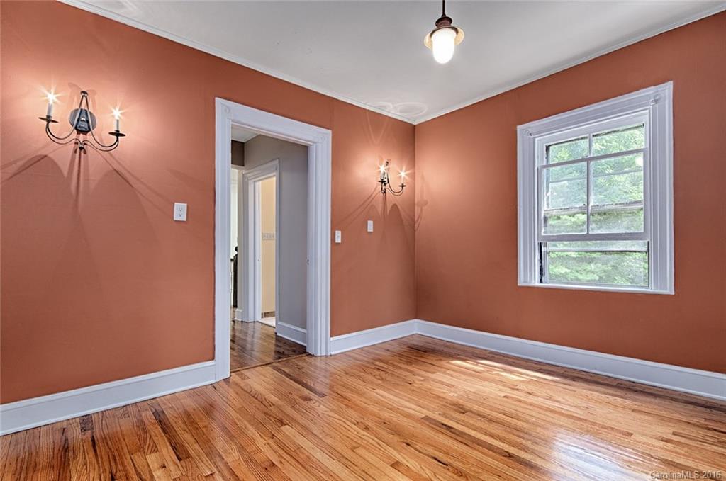 5 Howland Road Asheville NC 28804