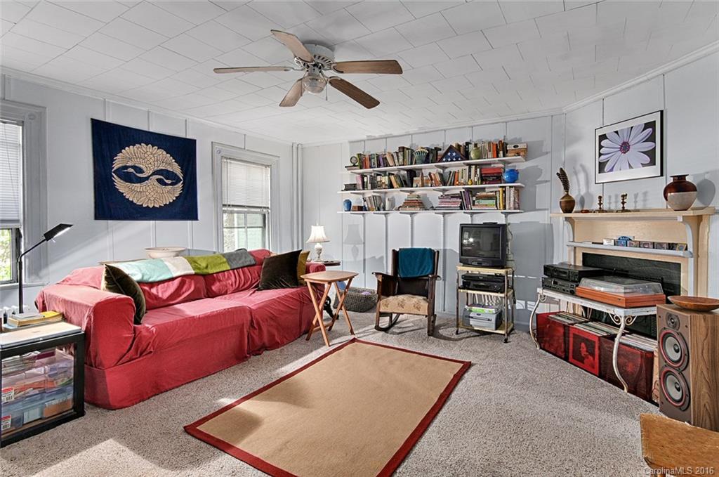 5 Howland Road Asheville NC 28804