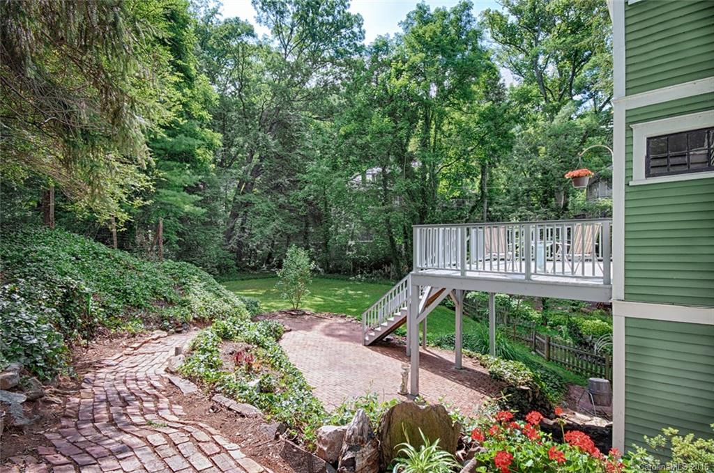 5 Howland Road Asheville NC 28804