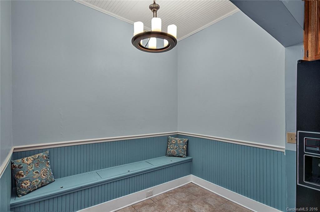 5 Howland Road Asheville NC 28804