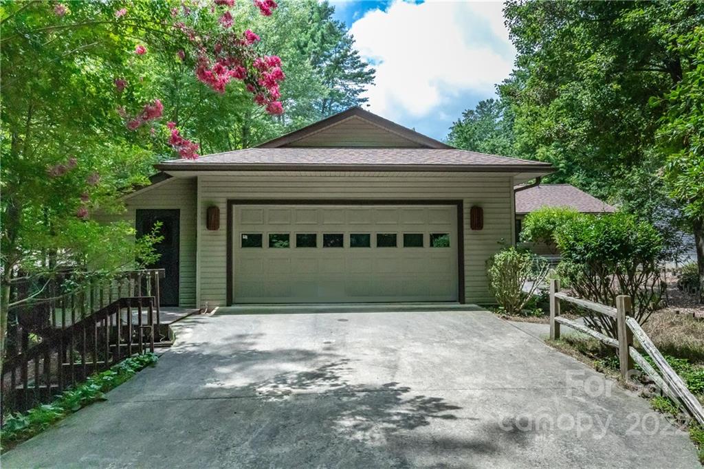 1072 Utsonati Lane Brevard NC 28712