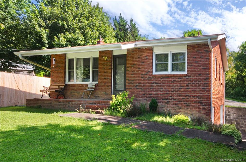 2 Wisteria Court Asheville NC 28806