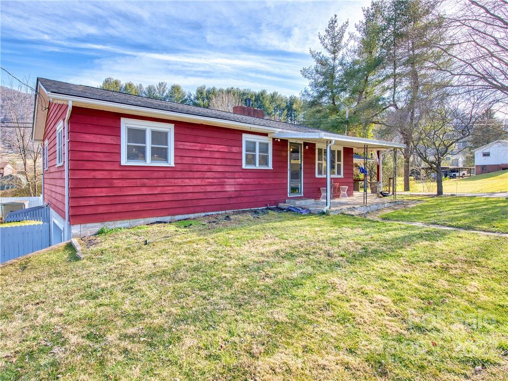 970 Ratcliff Cove Road Waynesville NC 28786