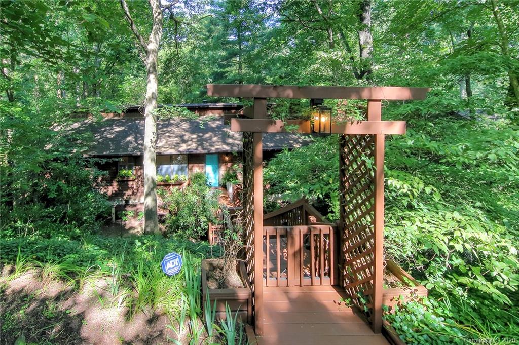 40 Cedar Trail Asheville NC 28803