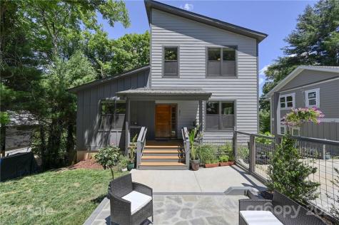 31 Lilac Street