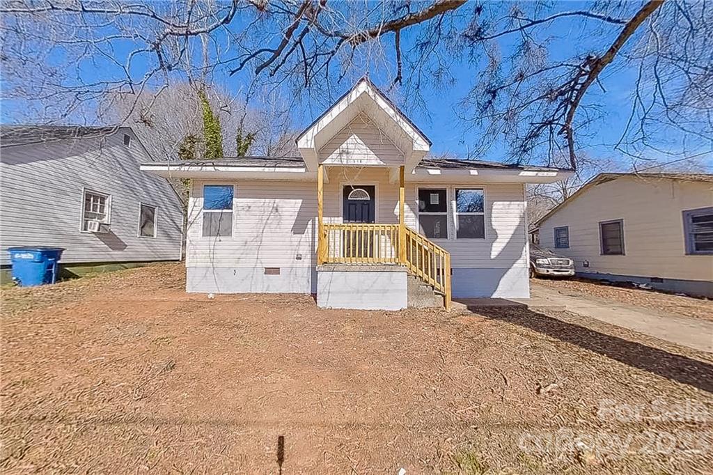 518 Hickory Avenue Statesville NC 28677