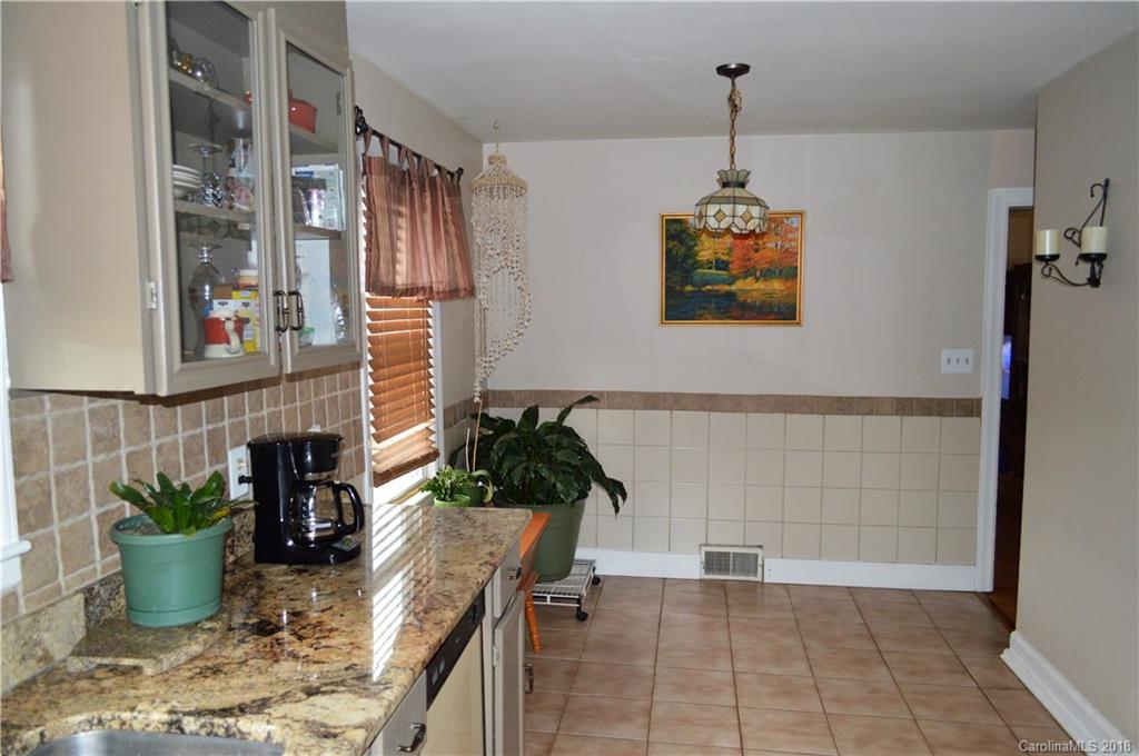 322 Yellowstone Drive Fletcher NC 28732