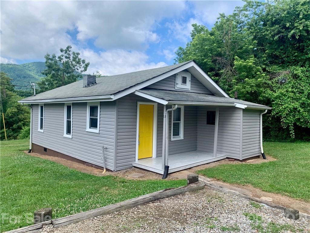 11 Bradford Circle Candler NC 28715