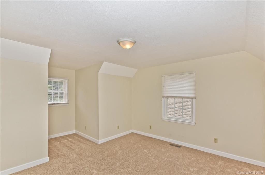 625 Brook Knoll Circle Weaverville NC 28787