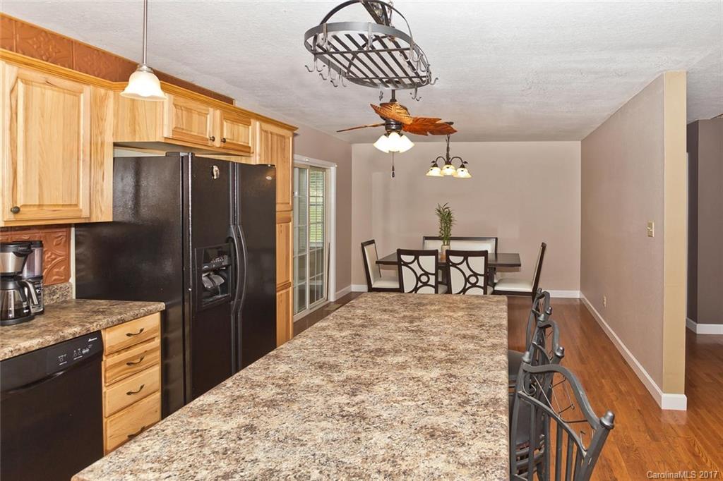 625 Brook Knoll Circle Weaverville NC 28787