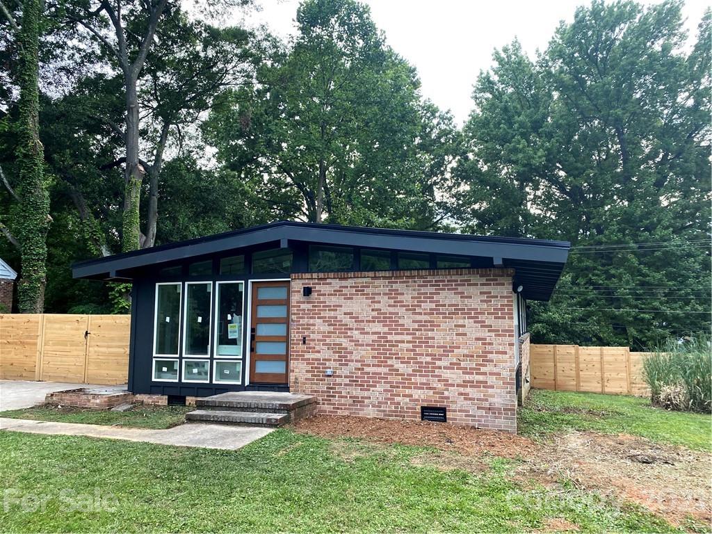 3424 Manchester Drive Charlotte NC 28217